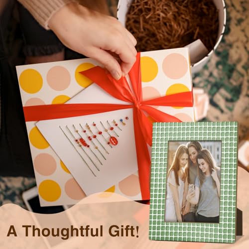 Green Checkered Picture Frame, Birthday Gifts for Sisters Girl Mom Friends Women, Wooden Picture Frame Fits 4x6 Inch Photo, Home Office Desktop Nightstand Display -073 - color: Green Checkered
