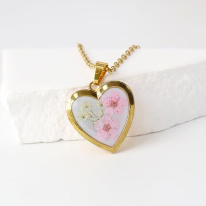 Heart Locket Necklace That Holds Pictures Pressed Flower Photo Locket Pendant Necklace for Girl Women Gift for Her - style: Gold-Pink Forget me not