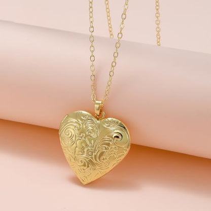 Vintage Engraved Flower Empaistic Photo Locket Pendant Necklaces Dainty Gold Silver Oval Round Heart Locket Hold Photo Picture Clavicle Chain Necklace for Women Men Souvenir Memorial Jewelry - style: Gold D