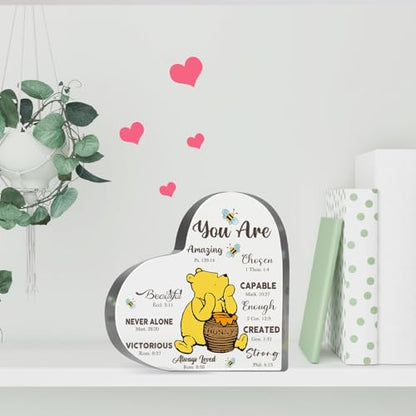 Winnie Inspirational Quotes Gifts for Women Winnie Motivational Acrylic Heart Motivational Gifts for Friends Coworkers Teacher Boss Desk Office Decor Sign Plaque - style: Winnie 003