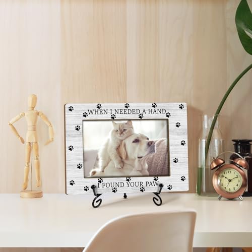 Utaqer Dog Picture Frame, When I Needed A Hand I Found Your Paw, Picture Gifts For Women Wife Friend, Wooden Picture Frame For Keepsake Birthday Holiday, 4X6 Photo Frame With Stand -30 - style: FOUND YOUR PAW