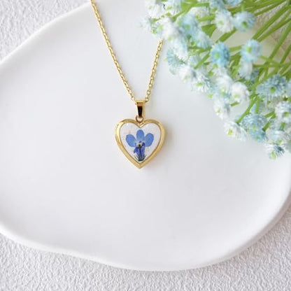 Heart Locket Necklace That Holds Pictures Pressed Flower Photo Locket Pendant Necklace for Girl Women Gift for Her - style: Lobelia