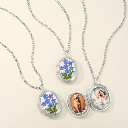 AUNTESIGN Forget-Me-Not and Queen Anne's Lace Pressed Wildflower Necklace | Birth Month Flowers Necklace | Gold/Silver Pressed Flower Jewelry | Mother's Day | Gift For Her - color: Forget-Me-Not Locket Necklace