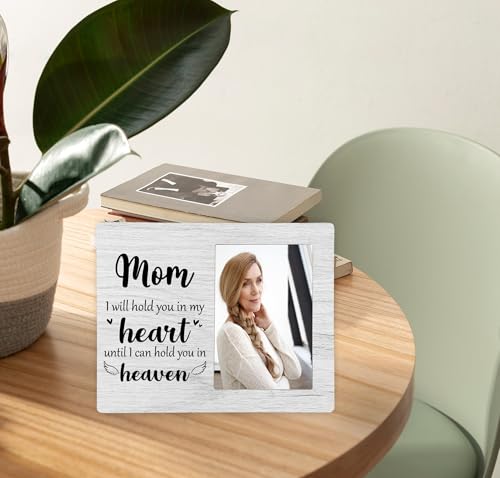 Mom Memorial Picture Frame, I Will Hold You in My Heart Remembrance Wooden Photo Frame Gifts for Loss of Mother, 4x6 inch Photo - style: Mom Remembrance Memorial