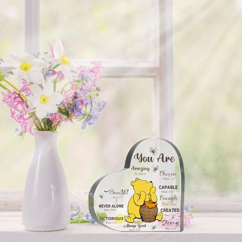Winnie Inspirational Quotes Gifts for Women Winnie Motivational Acrylic Heart Motivational Gifts for Friends Coworkers Teacher Boss Desk Office Decor Sign Plaque - style: Winnie 003
