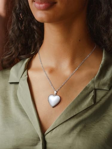 FindChic Locket Necklace for Women Custom Photo Memorial Gifts Multi-Shaped - color: Silver- Polished Heart