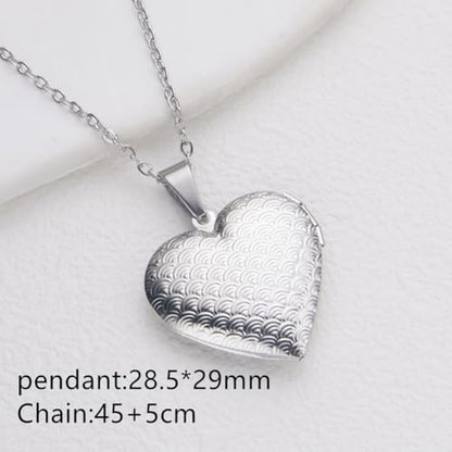 Heart Locket Necklace Pendant Dainty Memorial Keepsake Locket Necklace That Holds Pictures Stainless Steel Heart Photo Box Necklace for Women Lover Mother Father Daughter Son Fashion Jewelry Gifts - color: 03Silver