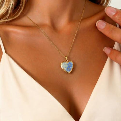 Handmade Heart Shaped Dried Pressed Forget Me Not Flower Photo Locket Pendant Necklace - color: Gold, style: customized