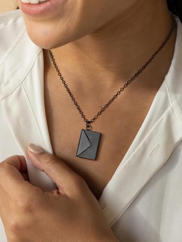 FindChic Locket Necklace for Women Custom Photo Memorial Gifts Multi-Shaped - color: Black-Envelope