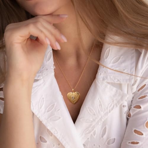 Badu Gold Initial A-Z Necklace for Women Heart Photo Lockets that Hold Picture Love Image Cubic Zirconia Necklace - color: O
