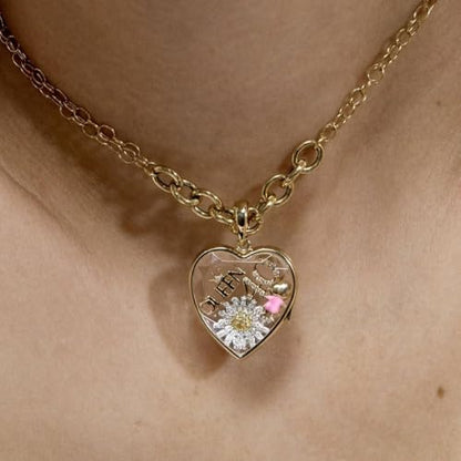 Women Locket Necklace Titanium steel Round 18K Gold Photo Lockets that Hold Picture Living Floating Memory Glass Locket Necklace for Family, Friends, Lovers - color: Gold heart