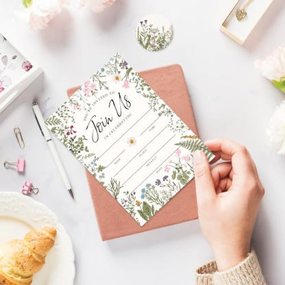 Whaline 25 Packs Vintage Floral Invitations with Envelopes and Stickers Retro Wildflower Invitation Cards Spring Fill in Blank Invites for Wedding Birthday Bridal Baby Shower Party, 5 x 7 Inch