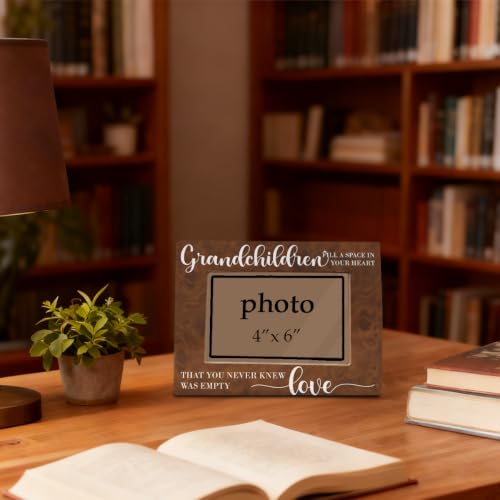 Grandparents Picture Frame, Grandchildren Fill a Space In Your Heart Wooden Tabletop Picture Frames, Grandparents Day Birthday Gifts Wooden Photo Frame Fitting a 4 x 6 Inch Photo - color: Grandchildren Fill a Space In Your Heart
