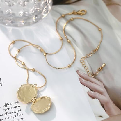 Gold Locket Necklace for Women Vintage, Oval Angel Shell Locket Pendant that Holds Picture Photo Memorial Necklace Personalized Protection Jewelry Birthday Gifts