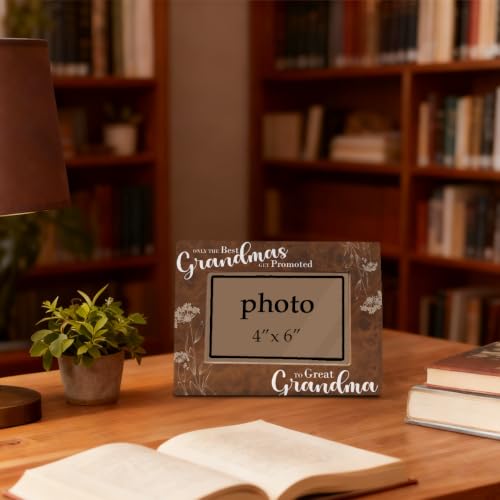 Only the Best Grandmas Get Promoted to Great Grandma Picture Frame, Great Grandmother Mothers Day Gift, Farmhouse Wooden Photo Frame Fitting a 4 x 6 Inch Photo - color: Great Grandmother