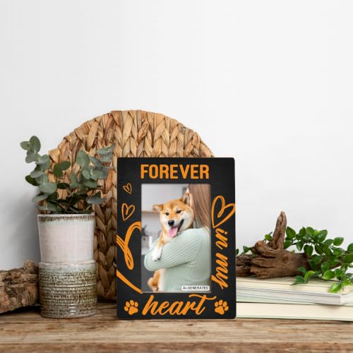 Pet Memorial Gifts, Farmhouse Wooden Picture Frames, Pet Sympathy Gift, Forever In My Heart, Gifts for Pets Owners and Dog Lovers, Dog Loss Sympathy Bereavement Gift, Holds 4 x 6 Inch Photo