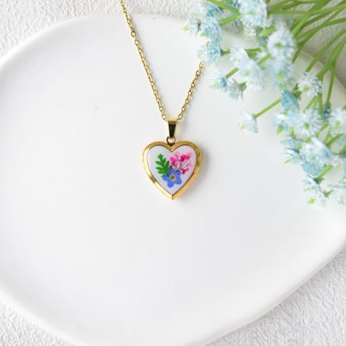 Heart Locket Necklace That Holds Pictures Pressed Flower Photo Locket Pendant Necklace for Girl Women Gift for Her - style: forget me not-gold
