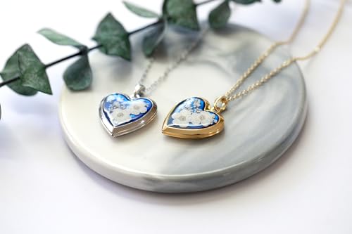 Handmade Heart Shaped Dried Pressed Forget Me Not Flower Photo Locket Pendant Necklace - color: Silver, style: WHITE+ROYAL BLUE