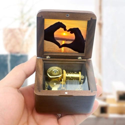 Sinzyo Natural Wooden Music Box with Customizable Photos Wind Up Musical Box Gifts for Christmas,Birthday and Valentine's Day(Simple Walnut, Tone:You are My Sunshine)