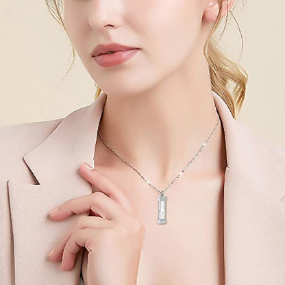 Imrsanl Glass Hourglass Urn Necklace Cremation Jewelry for Ashes - color: Silver