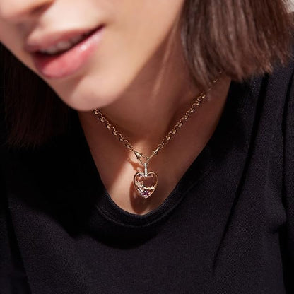 Women Locket Necklace Titanium steel Round 18K Gold Photo Lockets that Hold Picture Living Floating Memory Glass Locket Necklace for Family, Friends, Lovers - color: Gold heart