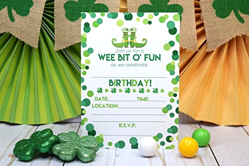 Amanda Creation Wee Bit O' Fun St. Patrick's Day Themed Birthday Party Fill In Invitations set of 20 with envelopes - style: Wee Bit O' Fun