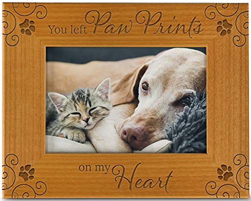 CEDAR CRATE MARKET You Left Paw Prints On My Heart, Pet Memorial Picture Frame Engraved Natural Wood Fits a 4x6 Horizontal Portrait, Frame for Condolence for Animal Lovers to Keep Memories Alive - size: 4x6 Horizontal