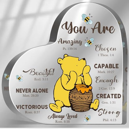 Winnie Inspirational Quotes Gifts for Women Winnie Motivational Acrylic Heart Motivational Gifts for Friends Coworkers Teacher Boss Desk Office Decor Sign Plaque - style: Winnie 003