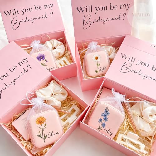 Ajiangwu Bridesmaid Gifts,Personalized Travel Jewelry Case with Custom Name,Small Jewelry Organizer for Rings, Necklaces, Bracelets, Earring,Bridesmaid Proposal Gifts Ideas - color: Design 2