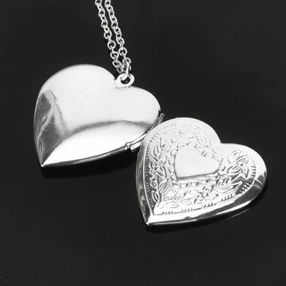 YALLNASL Heart Locket Necklace that Holds Pictures Silver Heart Shaped Locket Necklaces for Women Adults Photo Locket Necklace Lockets for Women Best Friends Gifts