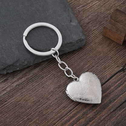 2PCS Elegant Heart Locket Keychain with Decorative Chain Stainless steel, Heart Pattern Design, Photo Frame Pendant - color: Heart-3
