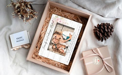 Best Friend Picture Frame, Family Isn't Always Blood Friends Picture Frame, Rustic Floral Family Photo Frame, Bestie Birthday Graduation Friendship Gifts Ideas, Home Office Tabletop Decor-f06 - size: Family Isn't Always Blood-06