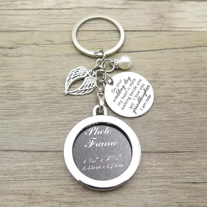Bridal Wedding Memorial Bouquet Charm Wedding Bouquet Charm for Memory Photo Frame Memorial Keychain - style: On Wedding Day Granddaughter-round