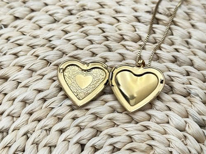GOKING Love Heart Memory Locket Necklace Holds Pictures for Women - color: Letter E