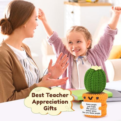 Agantree art Thank You Gifts for Women Best Friend Boss Lady Coworker Teacher Friends Appreciation Birthday Some People Just Make The World Better Handmade Crochet Gifts Basket Christmas - style: People
