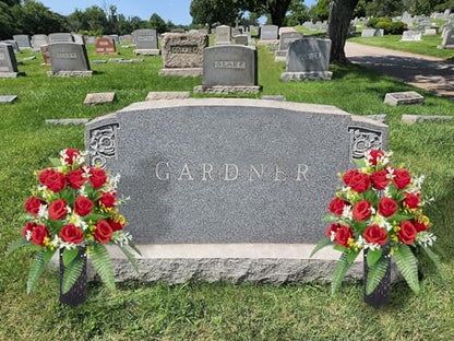 Cemetery Vases with Spikes and Foam - Cemetery Flower Holders with Black Drainage Hole, Perfect for Cemetery Grave Decoration (2) - size: 2
