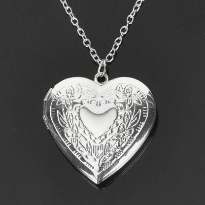 YALLNASL Heart Locket Necklace that Holds Pictures Silver Heart Shaped Locket Necklaces for Women Adults Photo Locket Necklace Lockets for Women Best Friends Gifts
