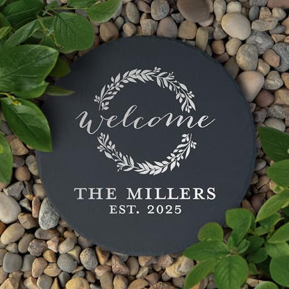 Weddingstar Personalized 9 ⅞" Round Black Slate Garden Stone - Welcome Wreath - color: Welcome Wreath