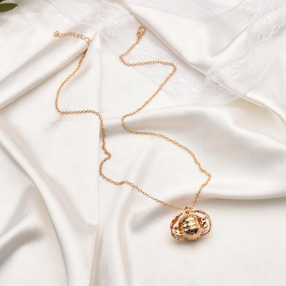 YALLNASL Angel Wing Locket Necklace With Photo Album Necklaces Memorial Gifts for loss of Daughter Son Christmas Birhthday Gift - color: Gold