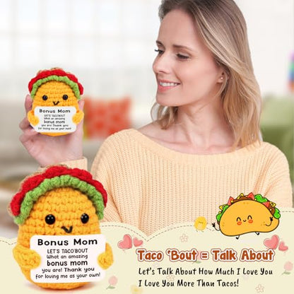 LuoHere Gifts for Stepmom Bonus Mom Mothers Day Funny Gift from Daughter Son, Mothers Day Christmas Birthday Stepmom Gifts Ideas - Handmade Crochet Cute Unique I Love Best Stepped Mom Ever Gift - style: Bonus Mom