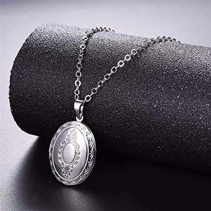 2 Pcs Locket Necklace that Holds Pictures Stainless Steel Locket Pendant Necklace Memory Photo Pendant Necklace for Women Girls - color: Oval style 1