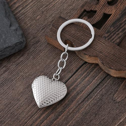 2PCS Elegant Heart Locket Keychain with Decorative Chain Stainless steel, Heart Pattern Design, Photo Frame Pendant - color: Heart-6
