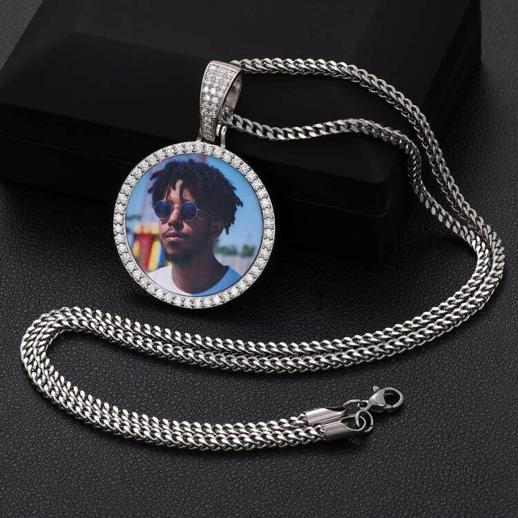 YIMERAIRE Customized Picture Necklace Personalized Circle Chain - color: 00171 Text necklace with Silver Cuban chain