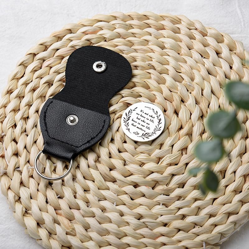 Pocket Hug Token for Women Mom Friend Birthday gifts for Her Him Long Distance Gifts for Men Dad Son Inspirational Keychain - color: Inspirational Pocket Hug Token