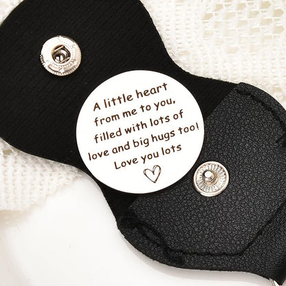 Sisadodo Pocket Hug Token Long Distance Relationship Keepsake Gifts for Son Daughter Birthday Christmas Gifts for Women Men - color: A Little Hug from Me to You