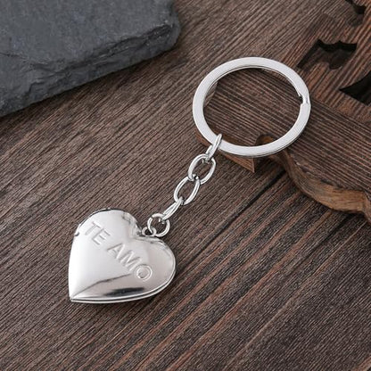 2PCS Elegant Heart Locket Keychain with Decorative Chain Stainless steel, Heart Pattern Design, Photo Frame Pendant - color: Heart-7